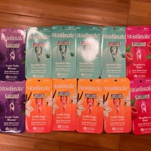 Bundle of 12 Womens Skintimate Disposable Razors